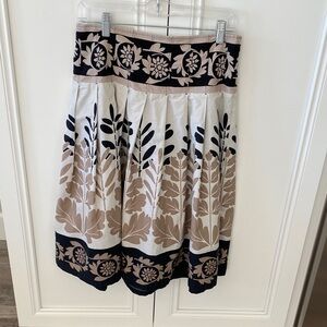 Loft Flat front pleated cotton boho skirt size 4